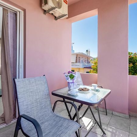 Nikos Apartments Agia Marina  ภายนอก รูปภาพ