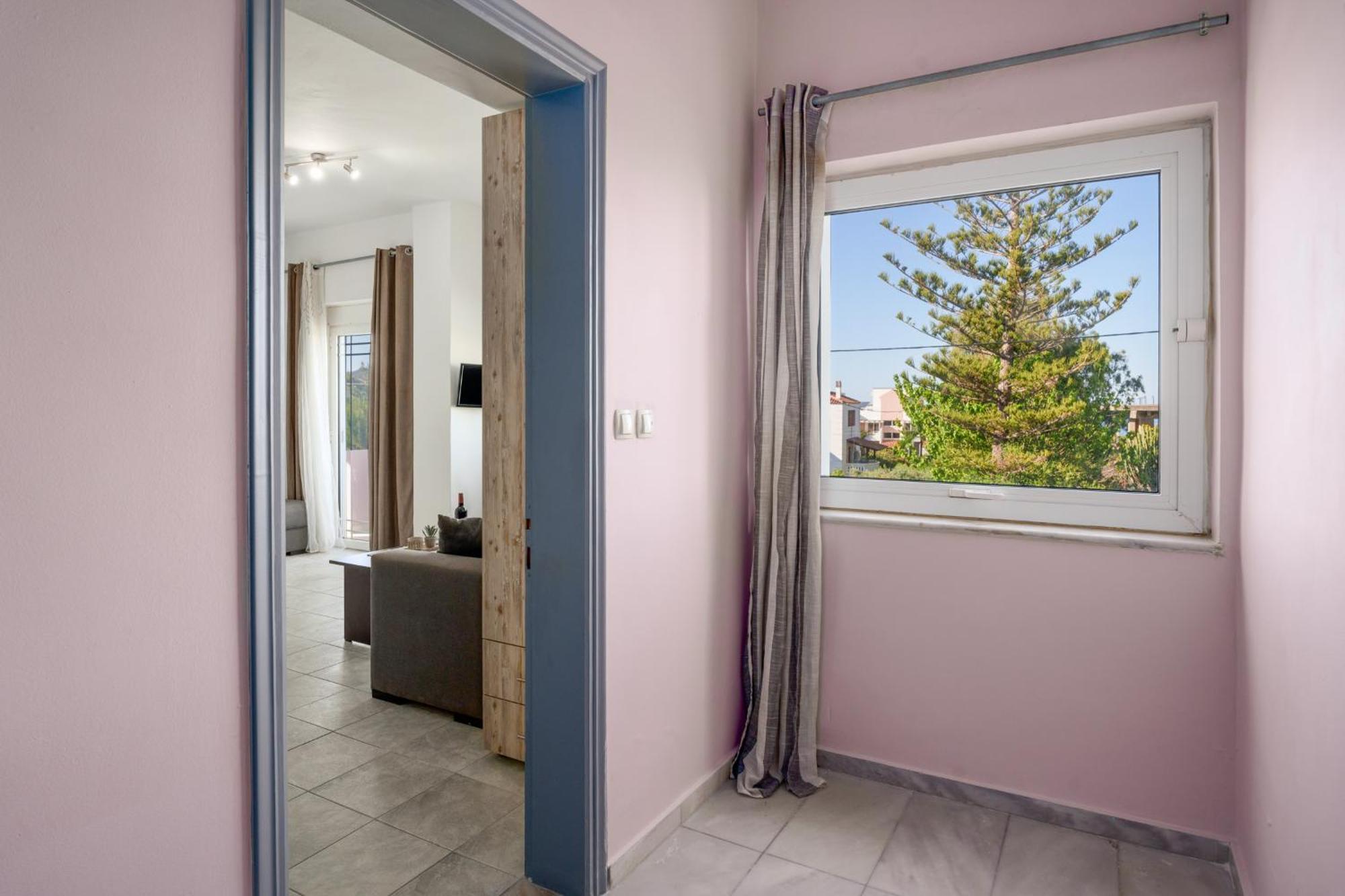 Nikos Apartments Agia Marina  ภายนอก รูปภาพ