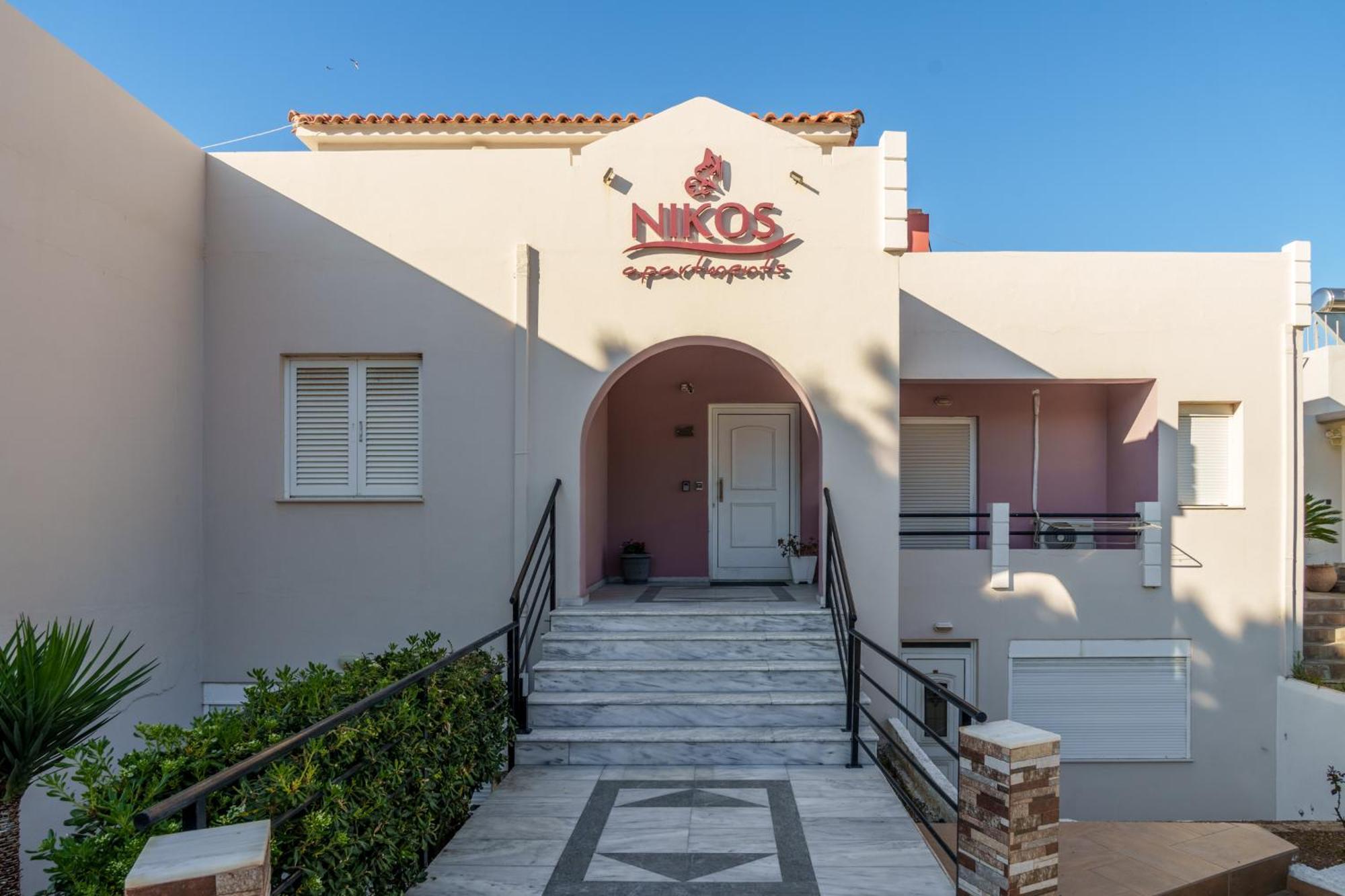 Nikos Apartments Agia Marina  ภายนอก รูปภาพ