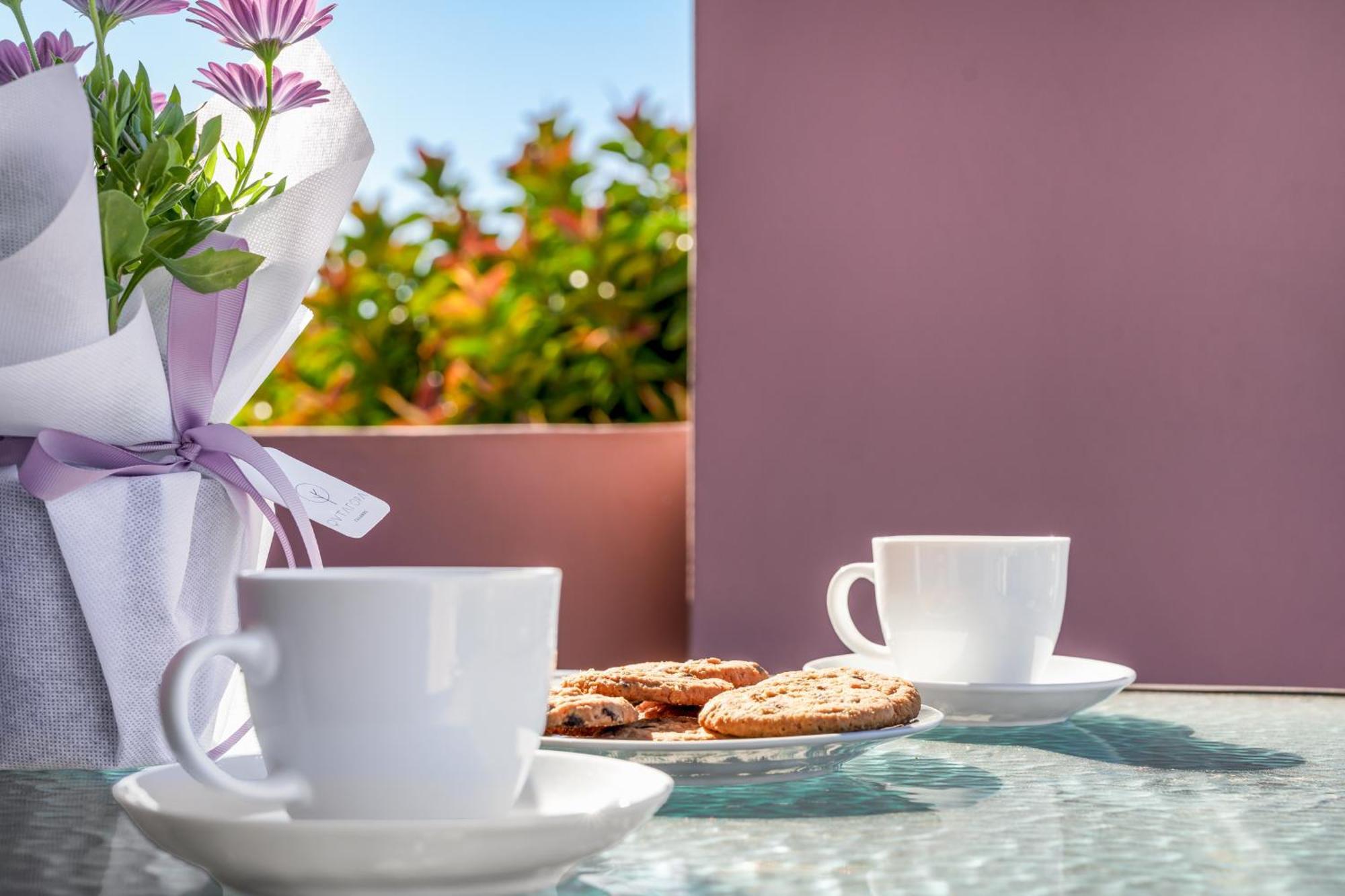Nikos Apartments Agia Marina  ภายนอก รูปภาพ